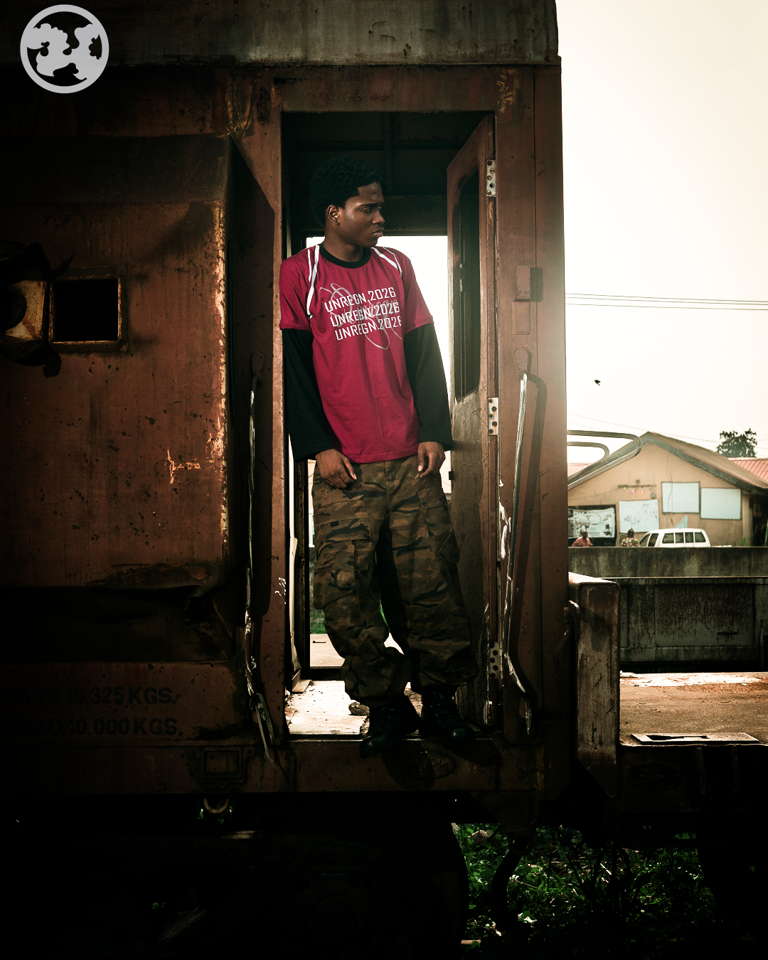 UNREGN ARCHIVE LONGSLEEVE TEE