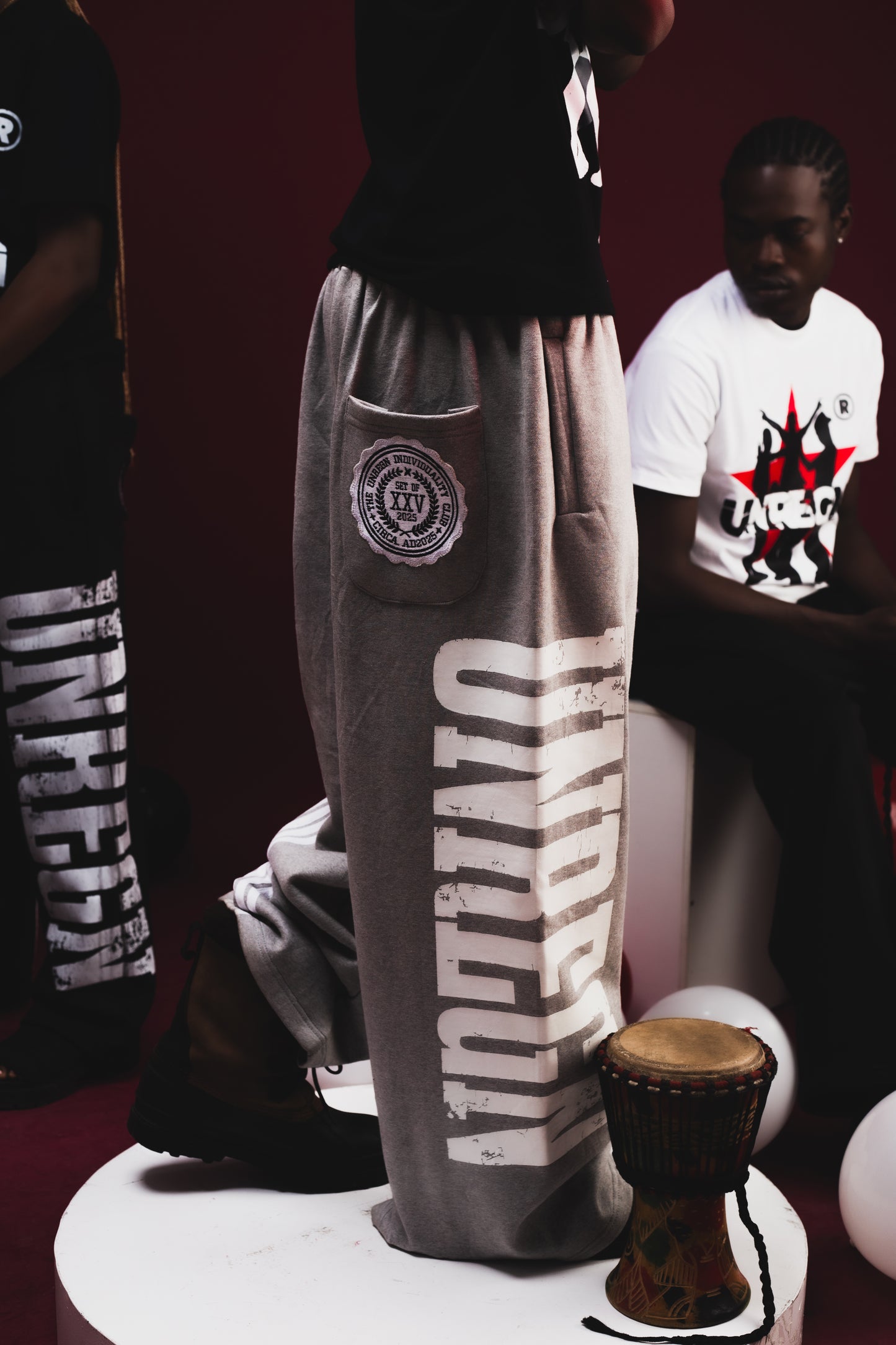 UNREGN I.D GREY SWEATS